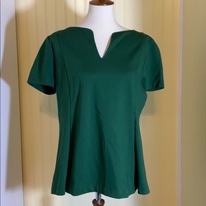 NWT Flattering Green Ann Taylor Shirt w/side seam